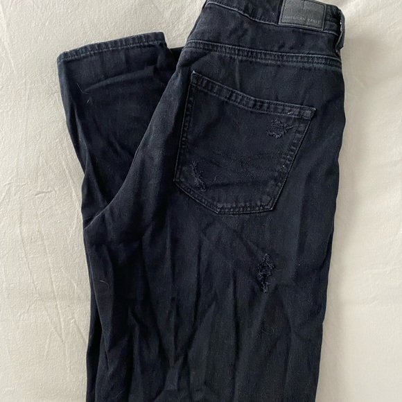 AE ripped mom Jean - Picture 2 of 3